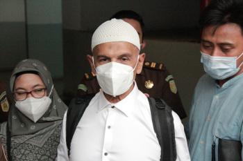 Mark Sungkar Menjadi Tahanan Kota